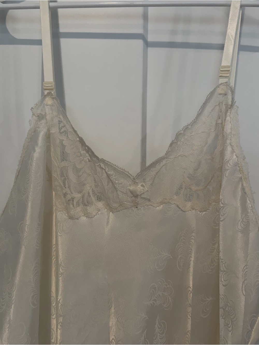 Vintage 60s-70s Barbizon Women's Cream Lace-Trim Satin Slip Dress - Picture 3 of 9